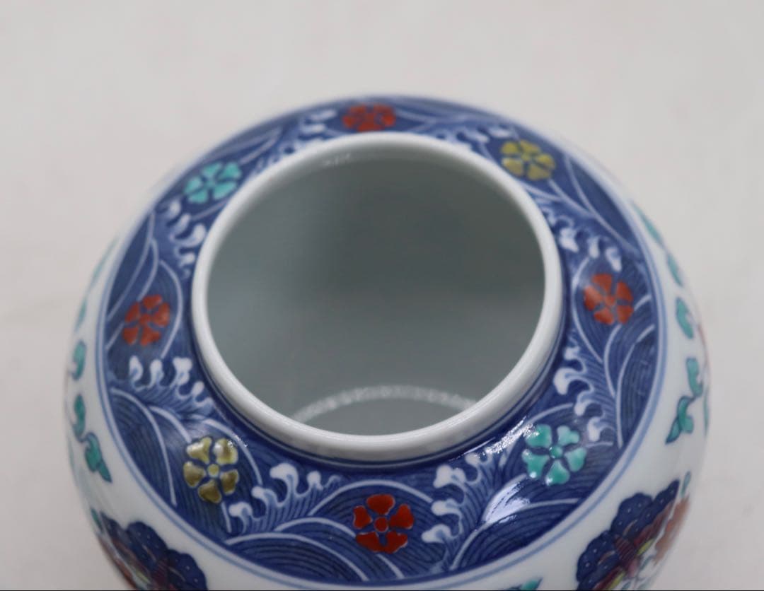 茶壺　景徳鎮製　大明成化年製とう彩壺写　送料込み251018