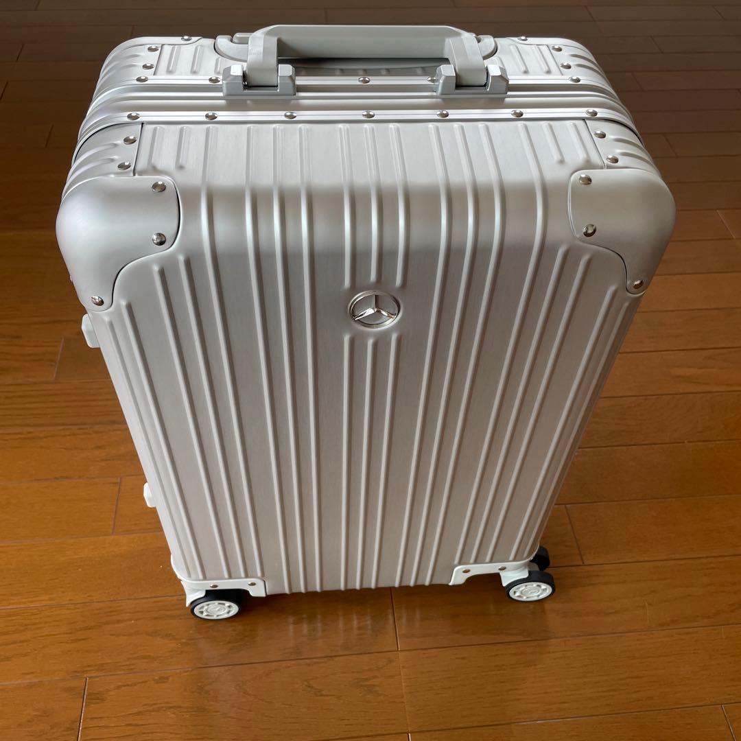 ♡新品未使用非売品メルセデスベンツ　アルミスーツケース32L カバー付き♡