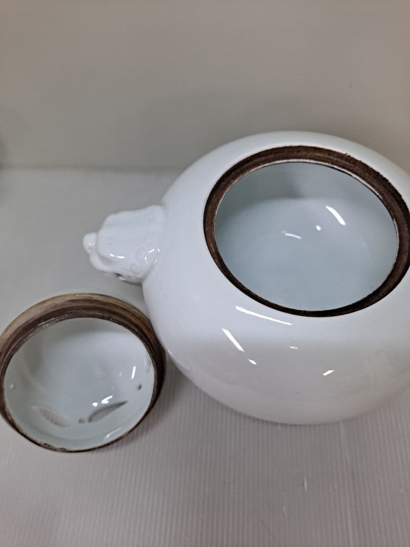 三川内焼 鍋島焼 白磁 透彫 獅子 香炉 共箱無し