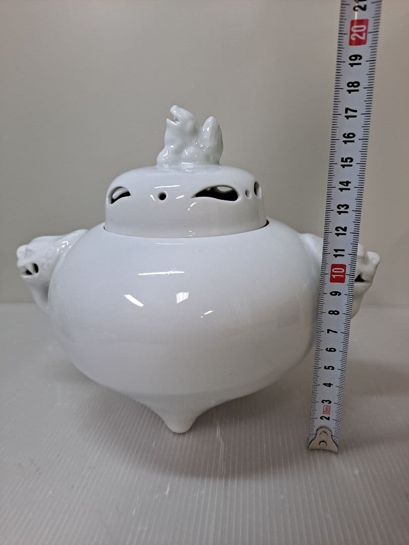 三川内焼 鍋島焼 白磁 透彫 獅子 香炉 共箱無し