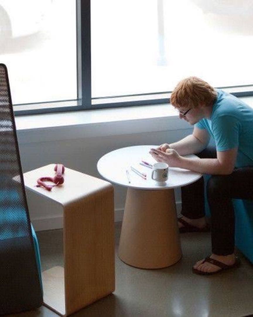 スチールケースSteelcase サイドテーブル　Φ625 H570