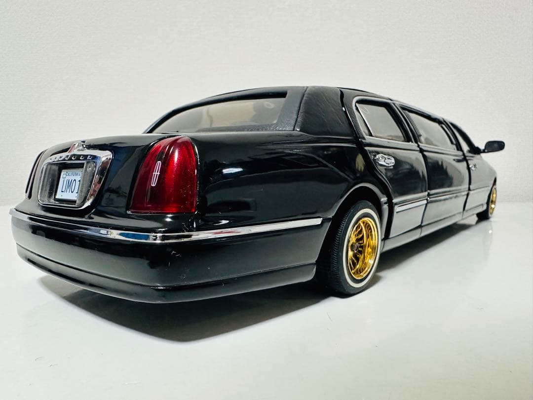 サンスター/'00 Lincolnリンカーン Limoリムジン 1/18 絶版