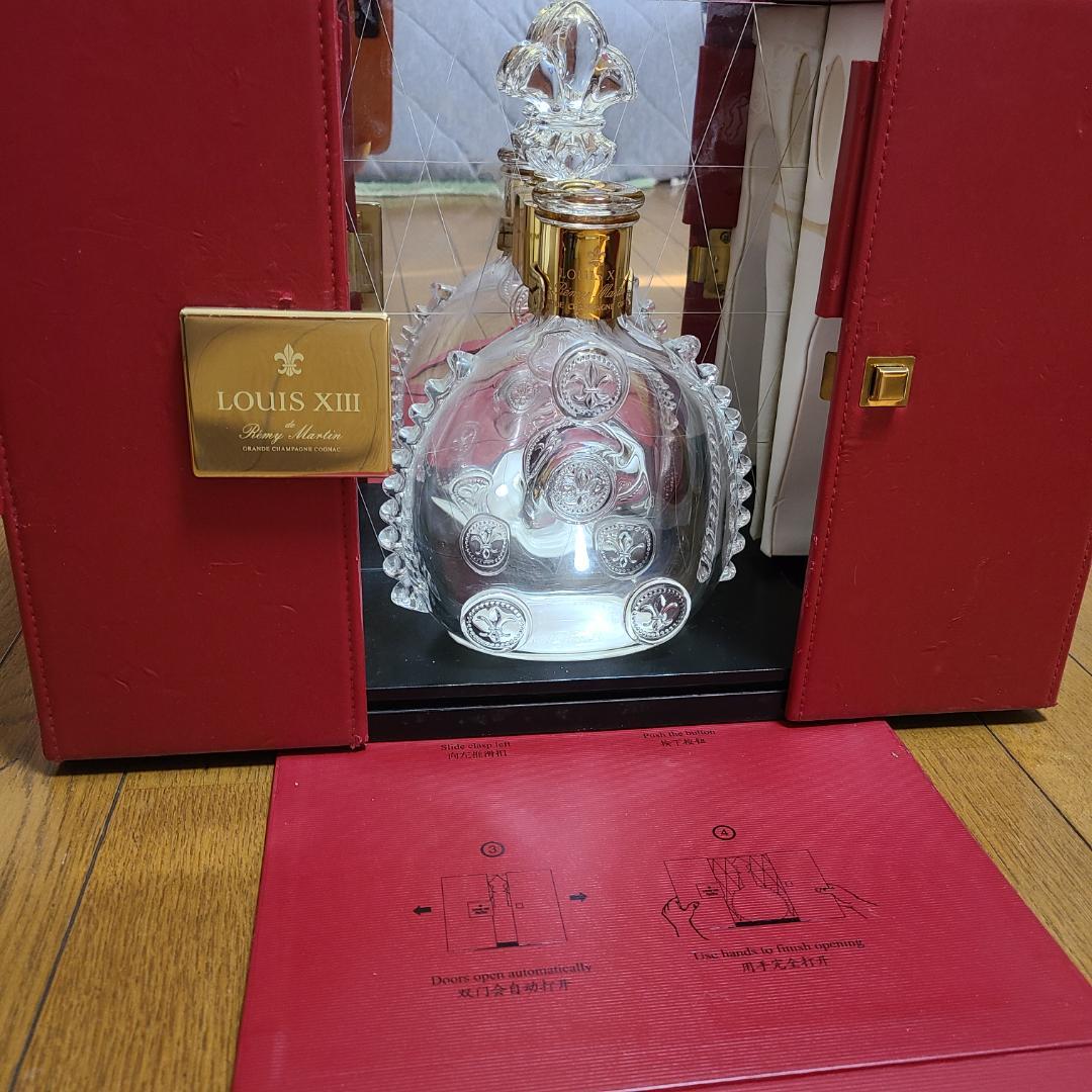 レミーマルタンルイ13世　空瓶　外箱つき