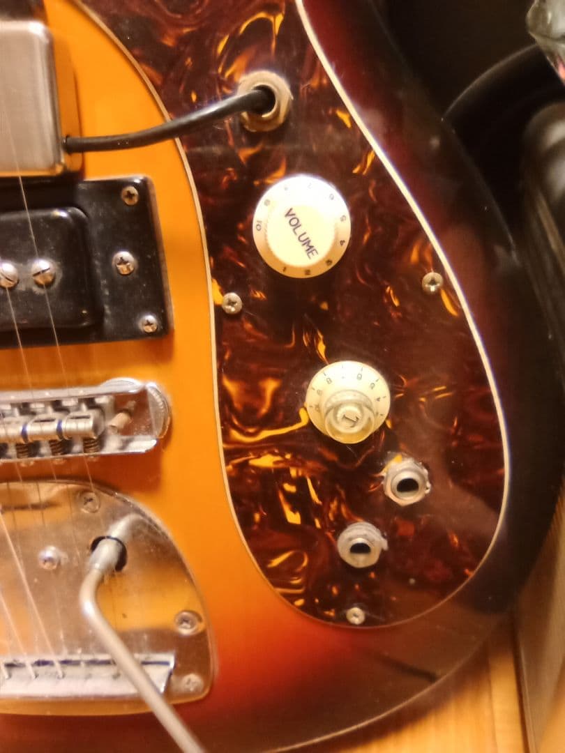 Guyatoneジャパンビンテージ　ビザールギター モズライトタイプ　 カスタム