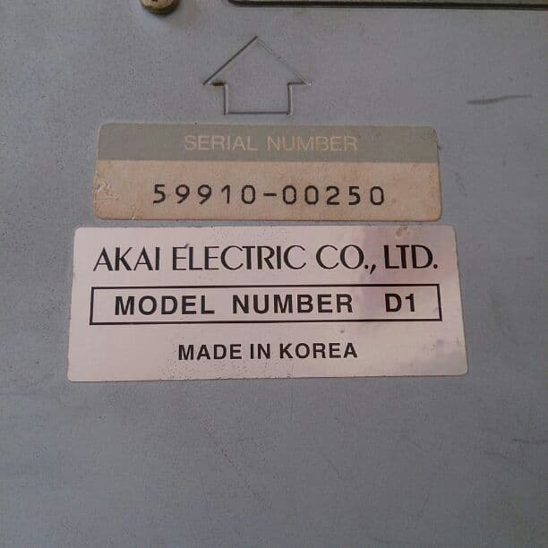 AKAI  Shred-O-Matic(真空管オーバードライブ)