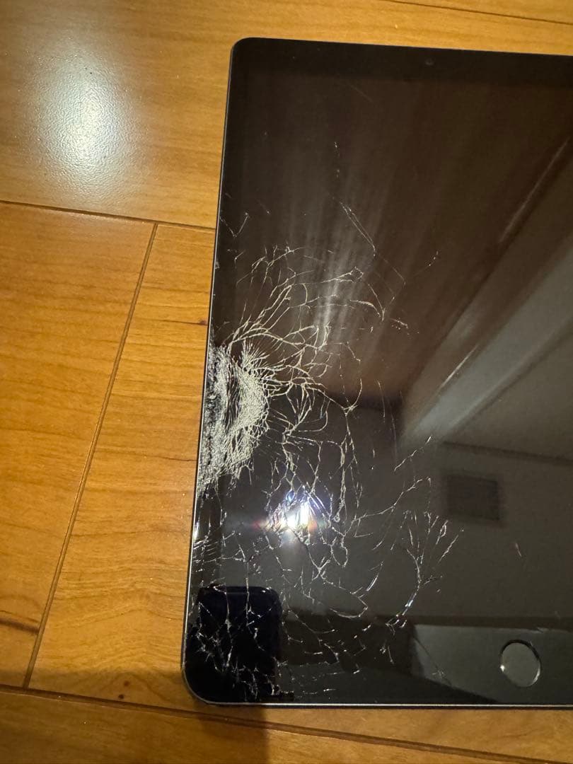 【ジャンク】apple iPad 第9世代Wi-Fiモデル64GBスペースグレイ