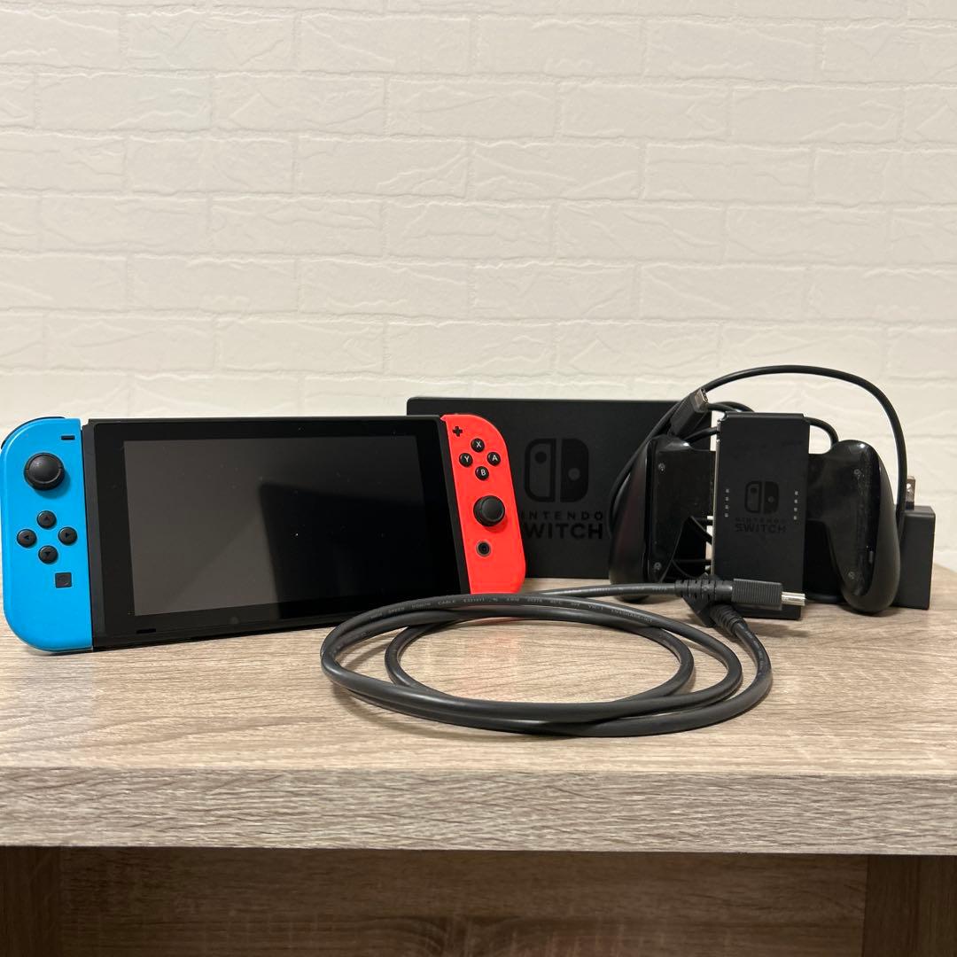 NINTENDO Switch ジョイコン2セット、プロコン1台