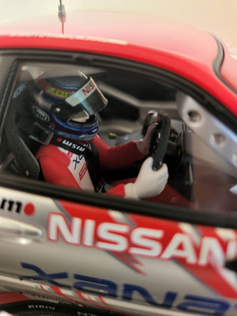 オートアート 1/18スカイライン