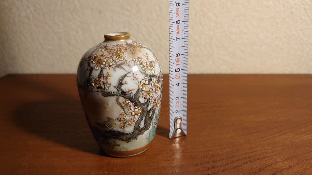 九谷焼　九谷　鏑木　九谷鏑木　明治九谷　華鳥の図　アンティーク九谷　飾り壷　１客