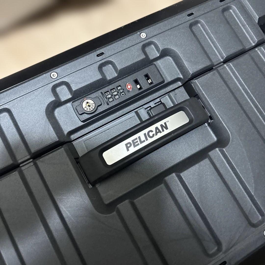 PELICAN キャリーケース ブラック 約30x75x50cm