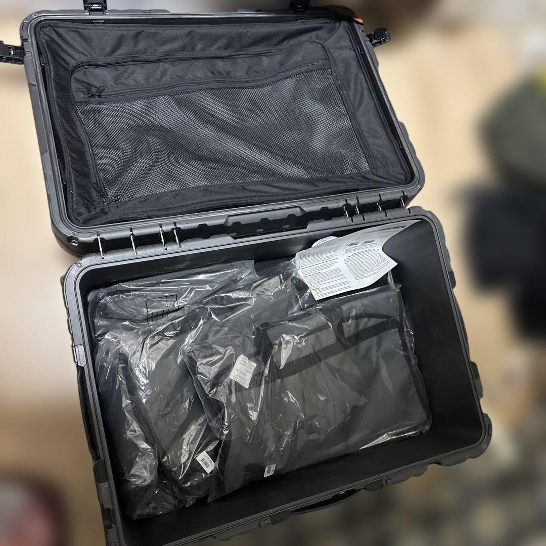 PELICAN キャリーケース ブラック 約30x75x50cm