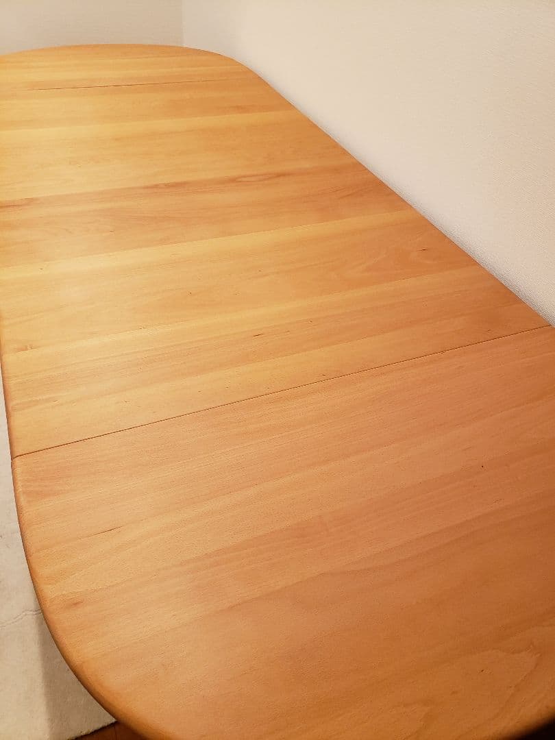 Carl Hansen & Søn ダイニングテーブルCH006