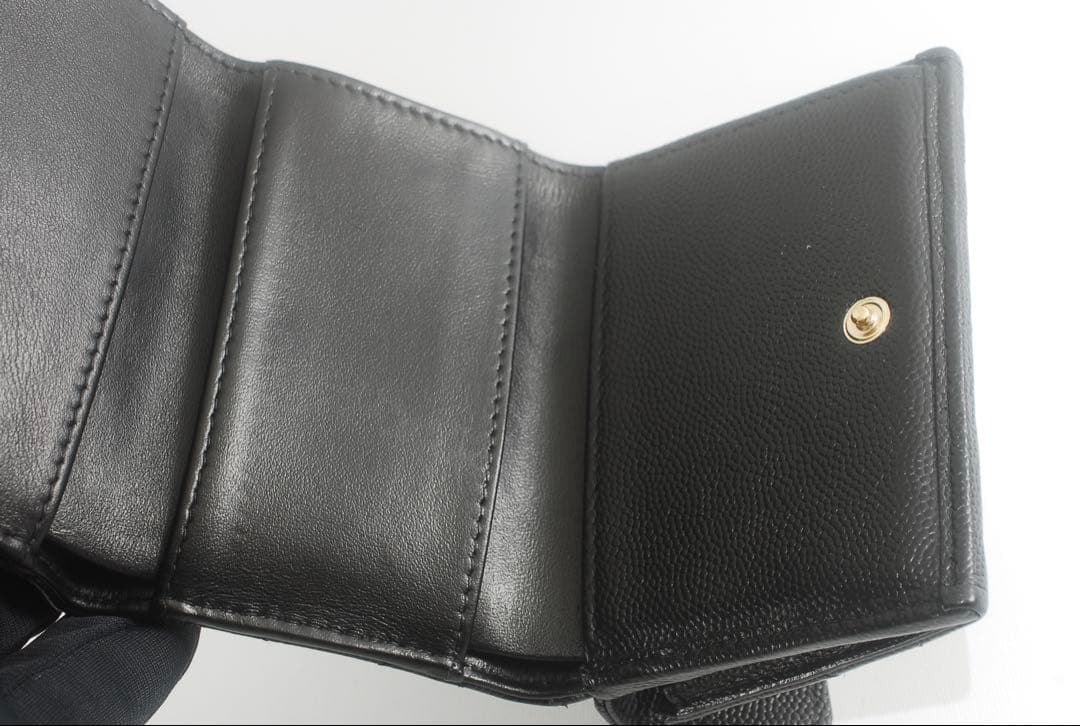 シャネル＊CHANEL＊キャビアスキン＊マトラッセ＊三つ折り財布