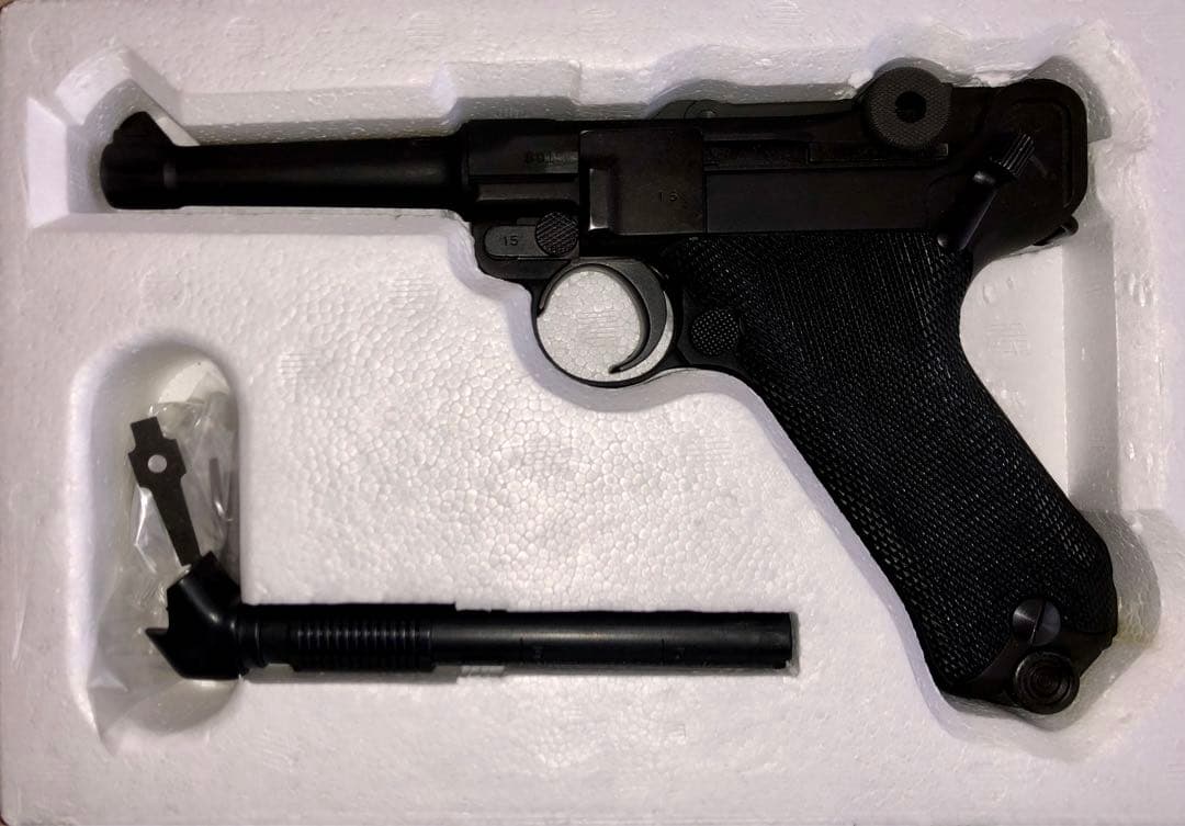 タナカ　ルガーP08ガスブローバック　ヘビーウェイト　予備マガジン付き