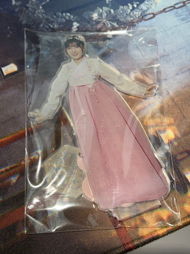 鈴原希実 韓国アクスタ