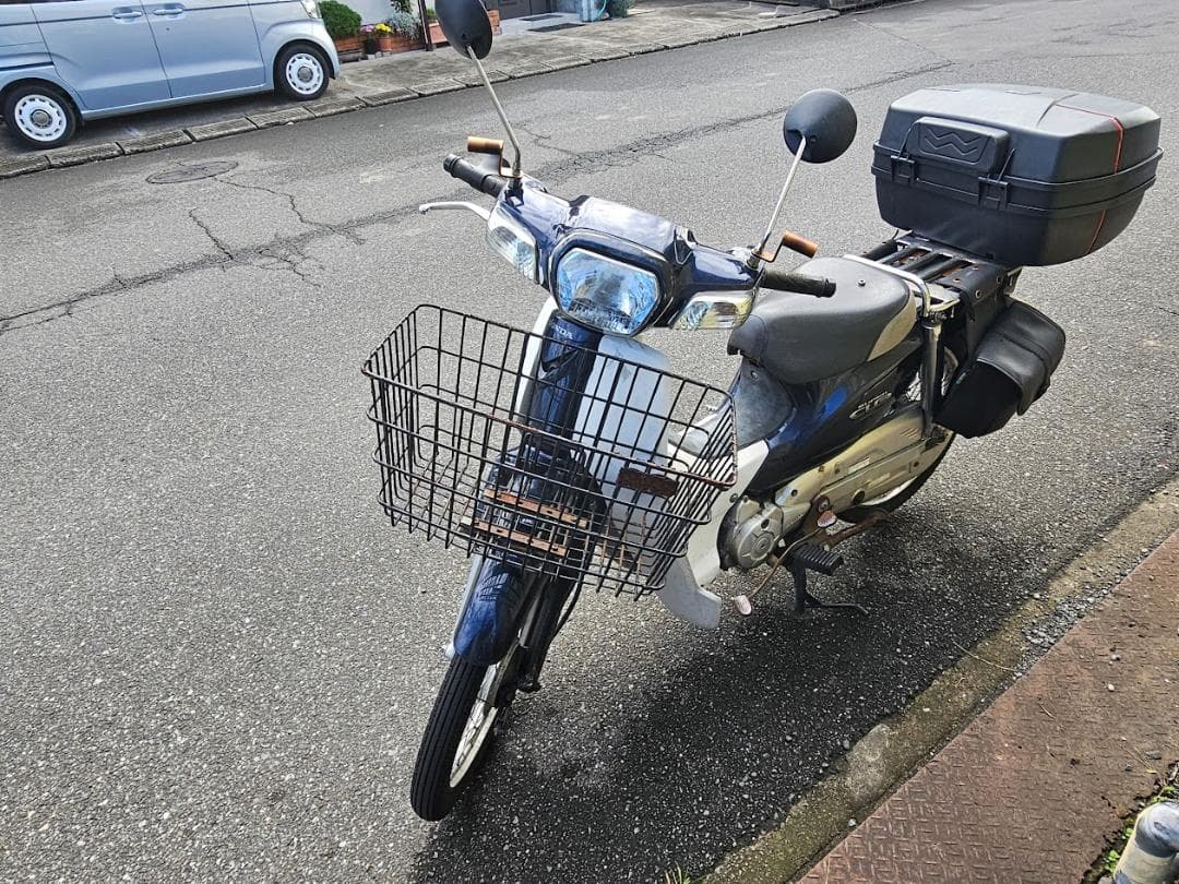 積載量100ｌ超スーパーカブ50 （引き取り限定）