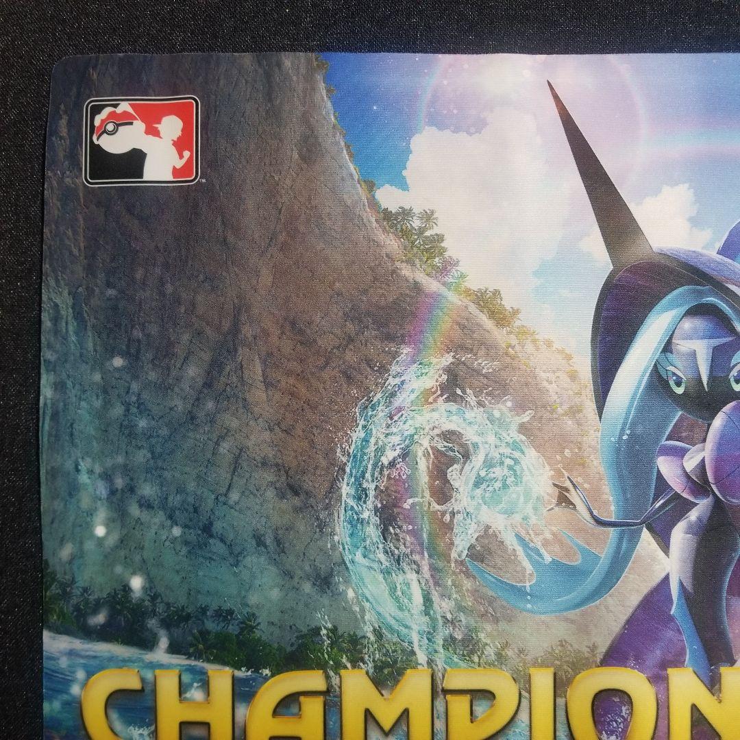 【公式/海外限定】カプレヒレ　CHAMPION　チャンピオン　プレイマット