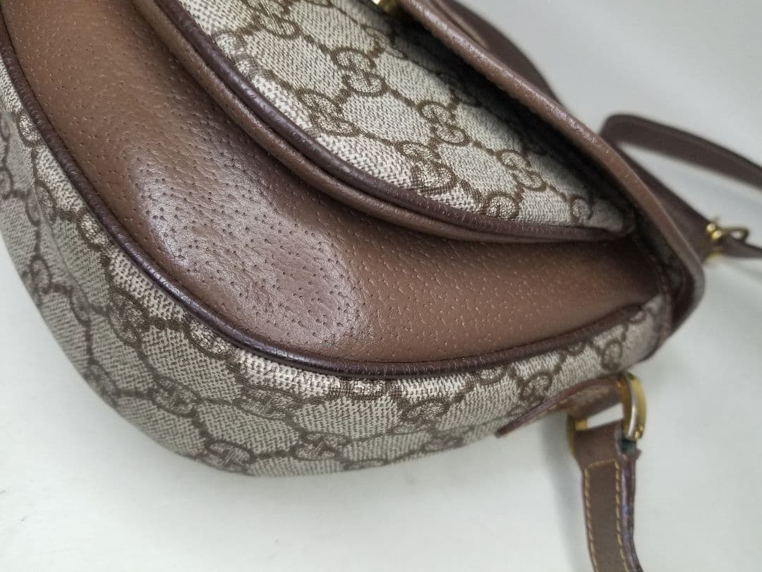 ヴィンテージ GUCCI GG ショルダーバッグ ベージュとブラウンのレザー。
