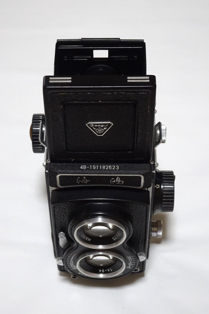 『 海鴎 』二眼レフ４B　1984年上海での購入品