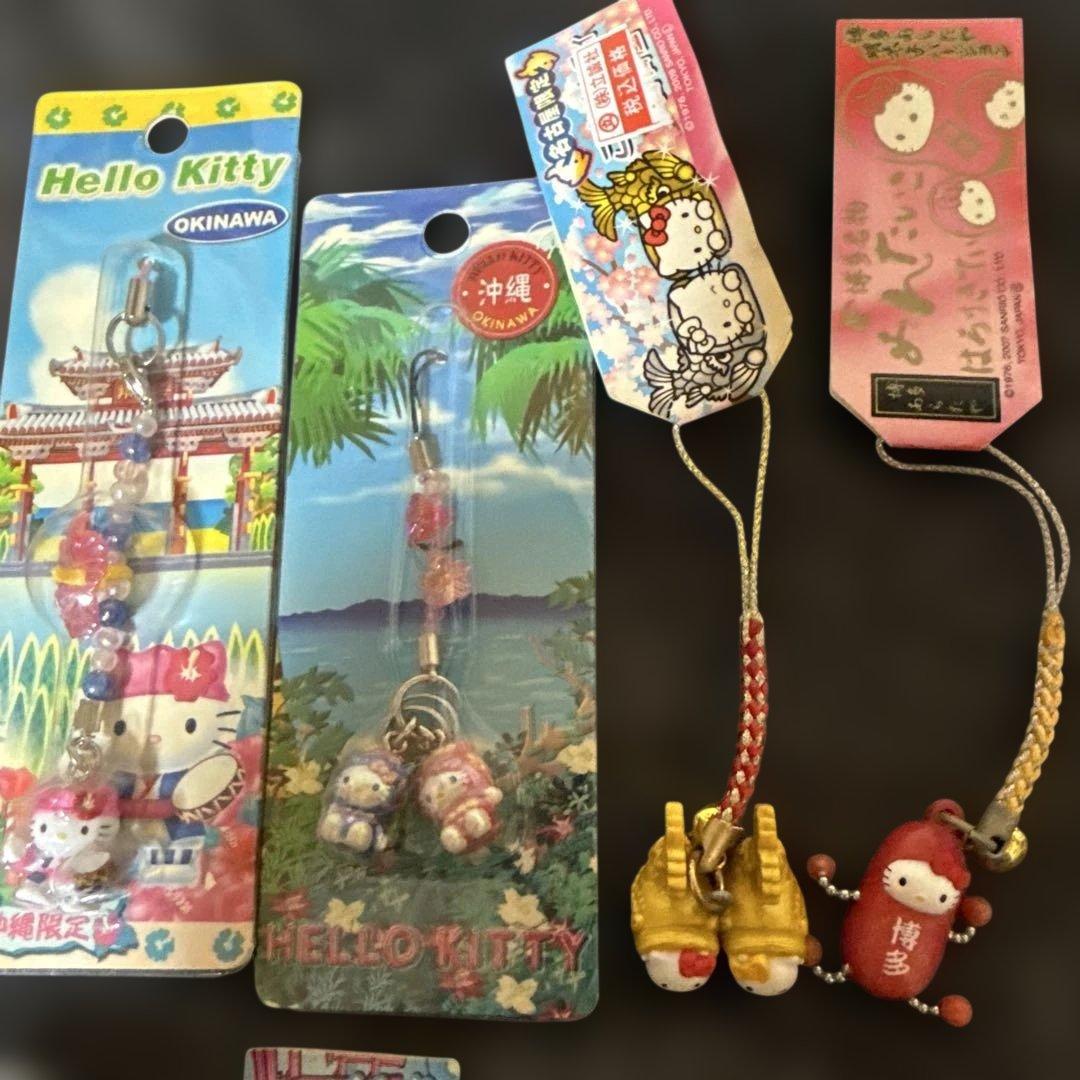 ハローキティご当地 ストラップ １8個レア希少セット