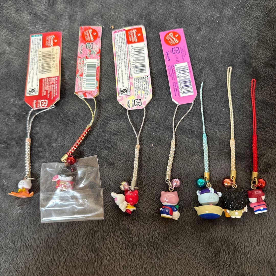ハローキティご当地 ストラップ １8個レア希少セット