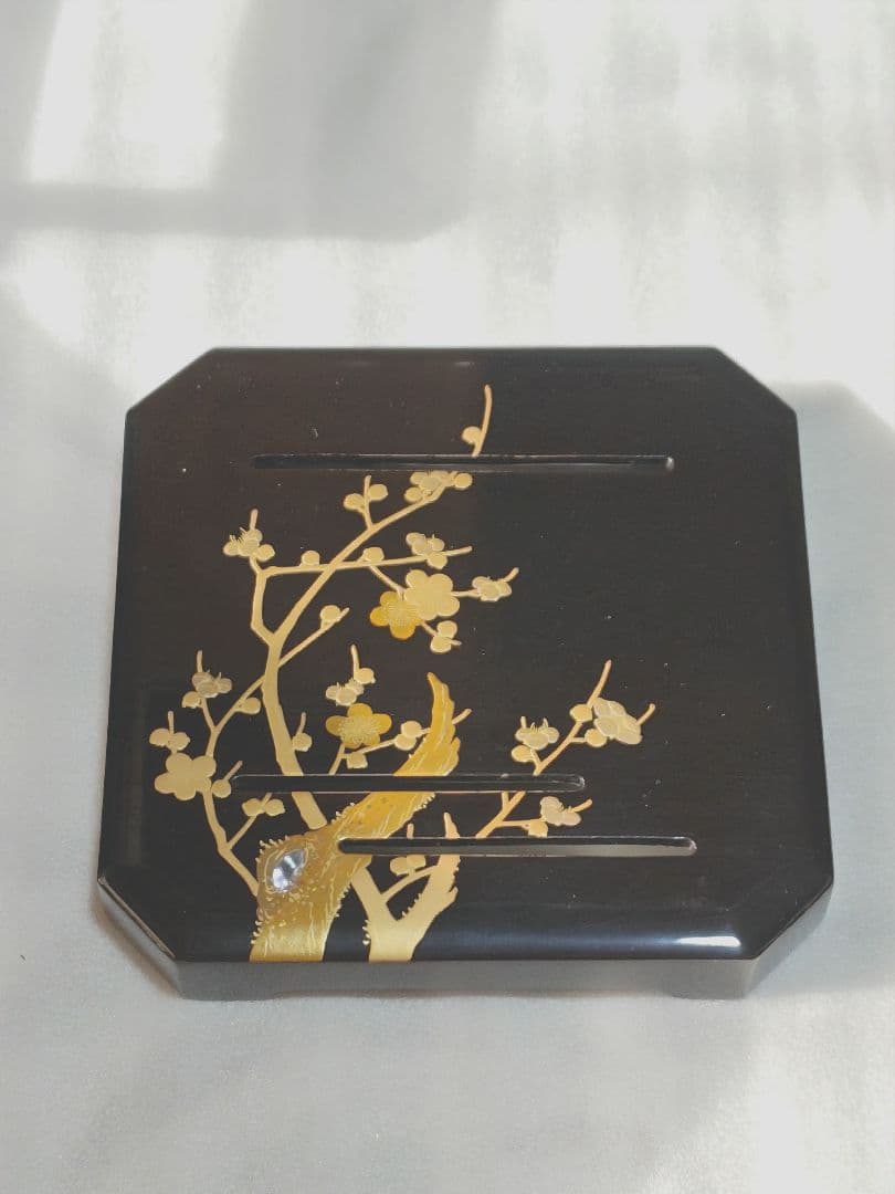 蒔絵付　三宝　三つ組み盃セット　花月堂　木箱入り　漆塗り