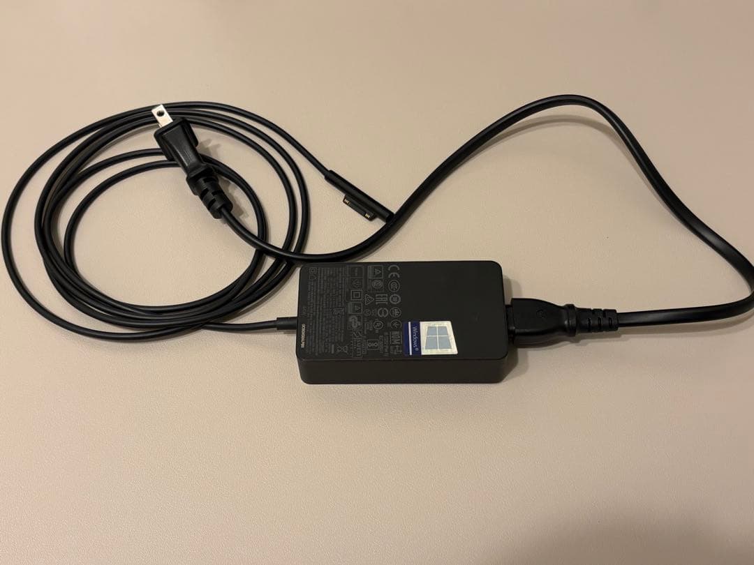 Microsoft Surface Pro 6 本体 + キーボード