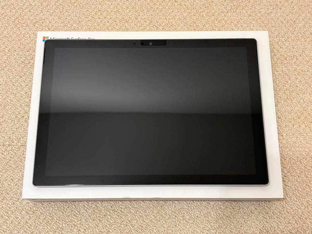 Microsoft Surface Pro 6 本体 + キーボード