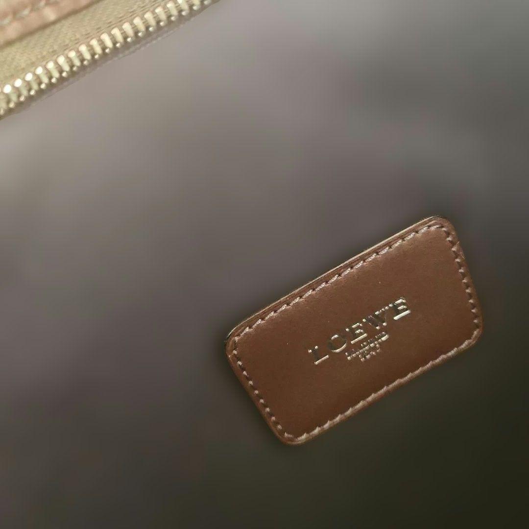 LOEWE　モノグラム柄 ショルダーバッグ　ブラウン