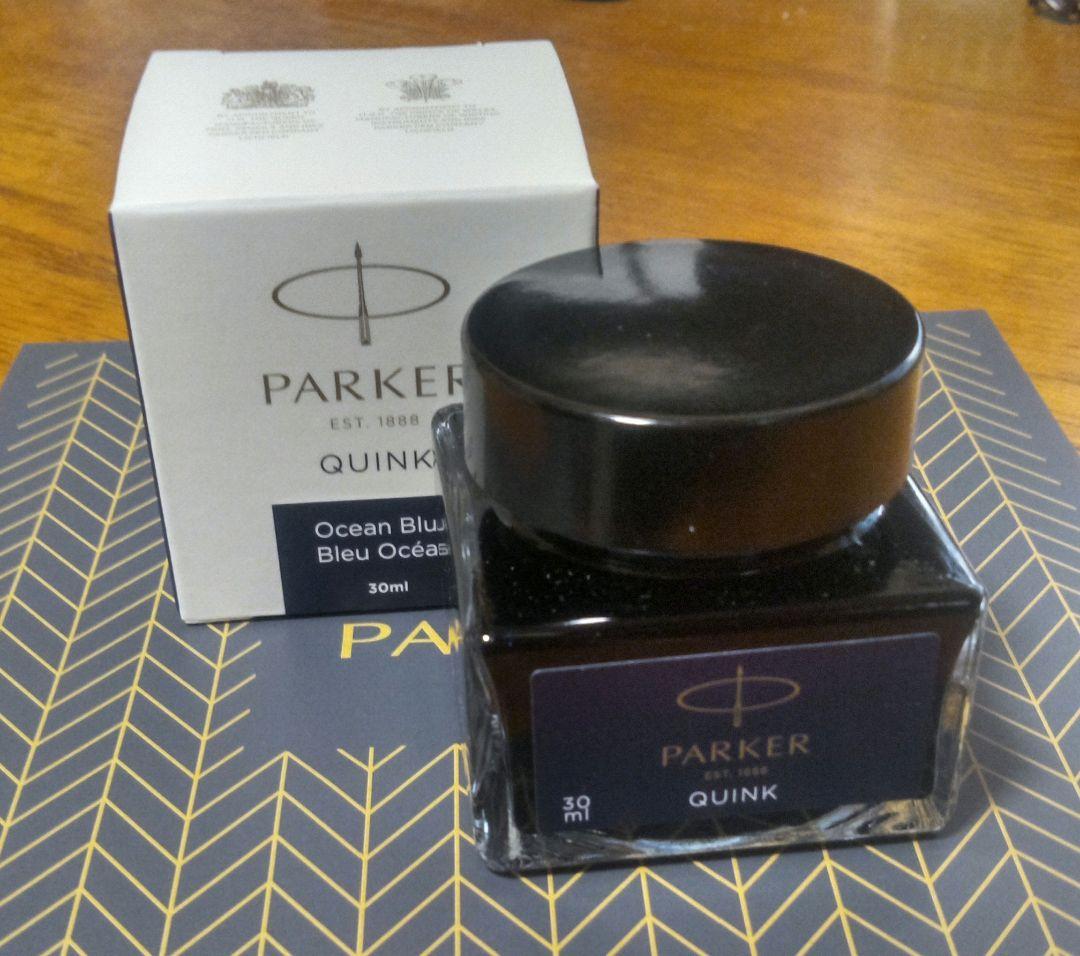 【値下げ❗】【PARKER 51万年筆2本 】 黒と青金色・インク付き