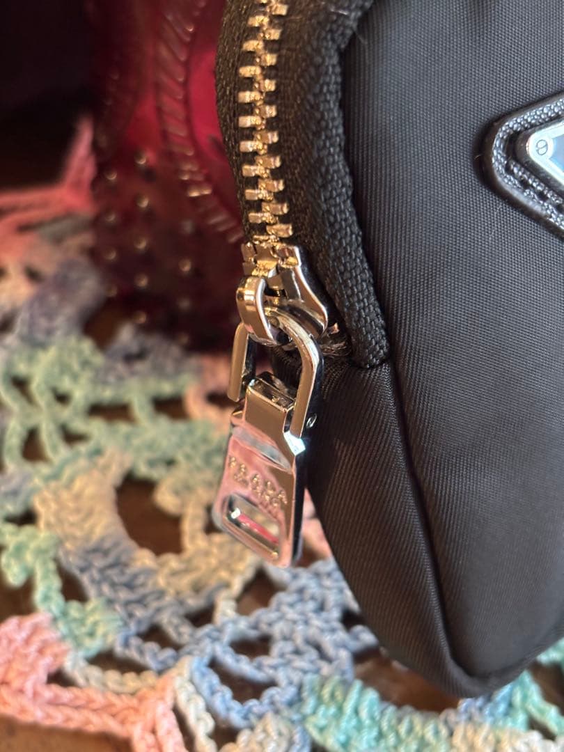 PRADA プラダ　ケース