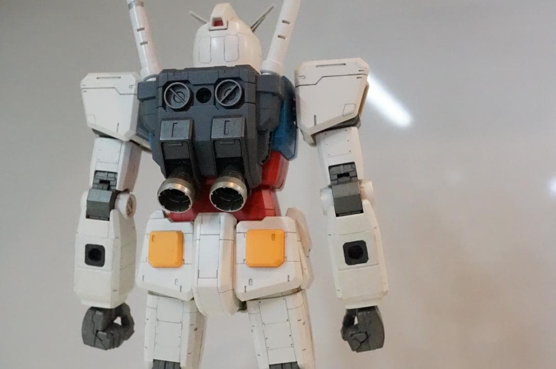 RX-78-2 ガンダム 1/48 メガサイズモデル完成品 精悍顔！