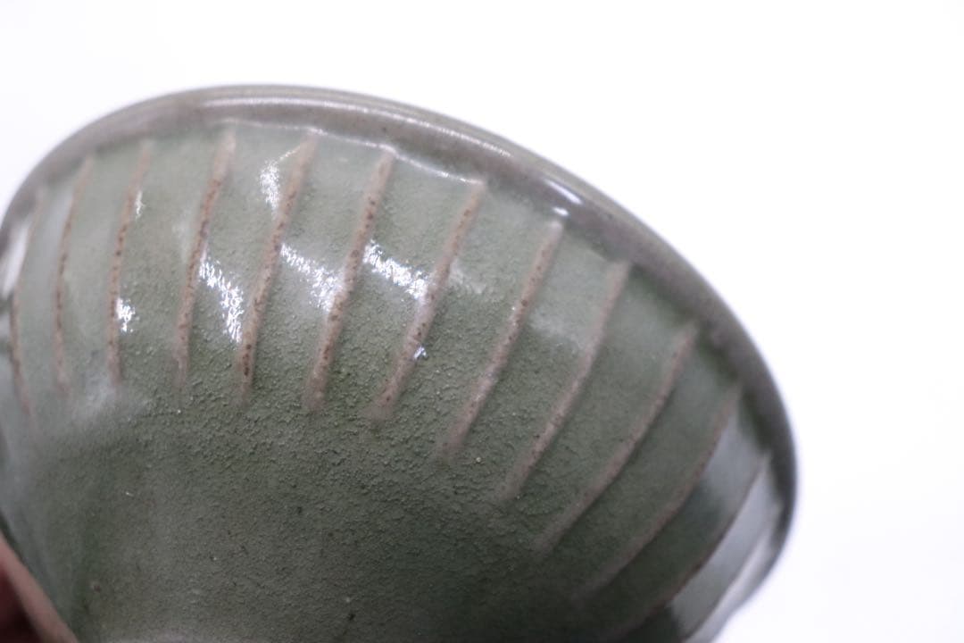 中国　耀州窯　青磁碗　送料込み250807