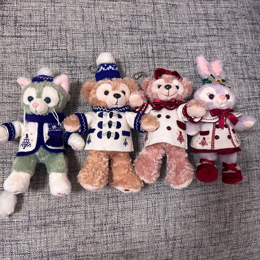 ダッフィー&フレンズ 2018 イッツクリスマスタイム ぬいぐるみバッジ