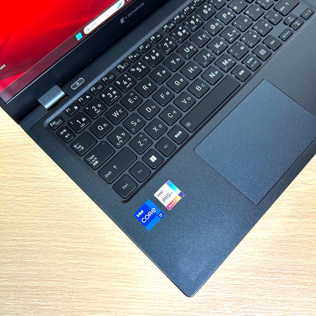 美品 TOSHIBA dynabook G83/HU i7 16GB 13インチ