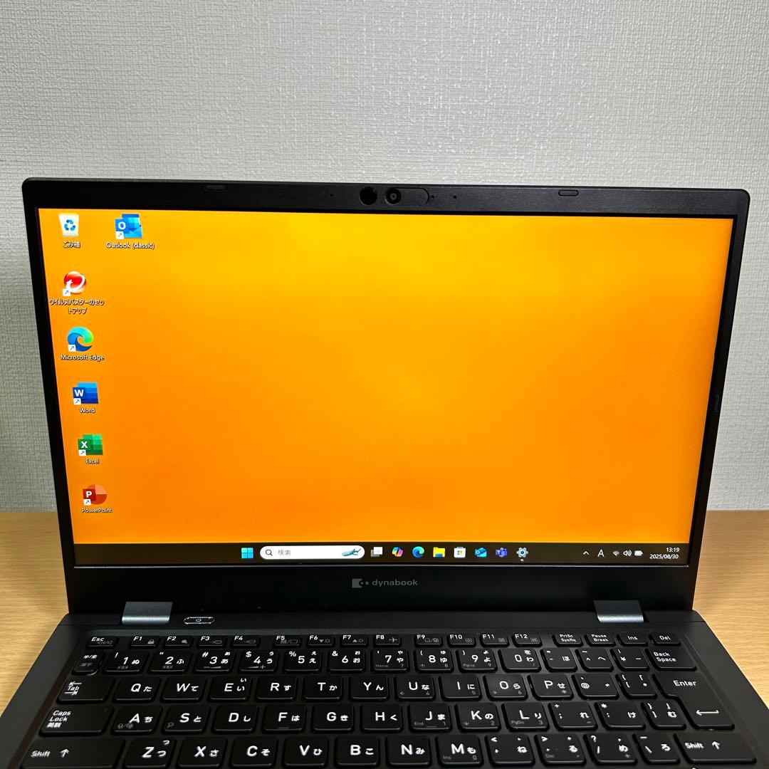 美品 TOSHIBA dynabook G83/HU i7 16GB 13インチ