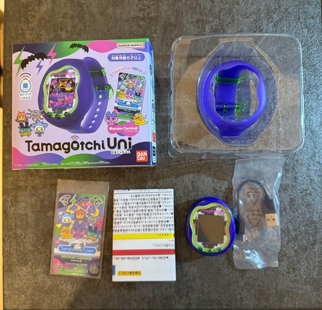 たまごっちユニ　TamagotchiUni　モンスターカーニバル カバー付き