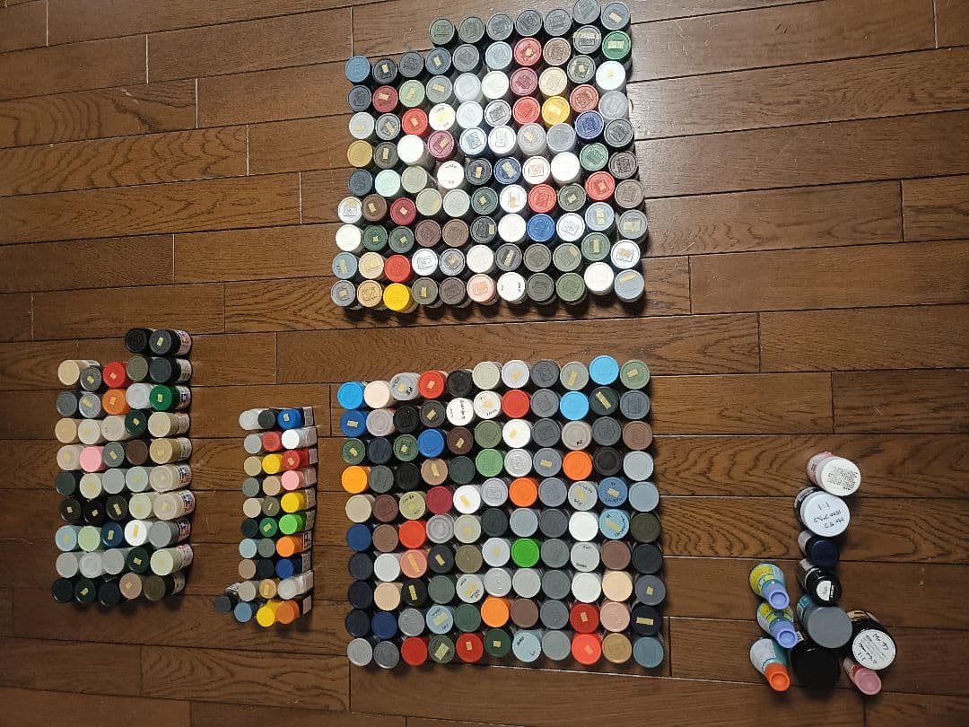 ミスターホビー　ミスターカラー　タミヤカラー　アクリル塗料　300個