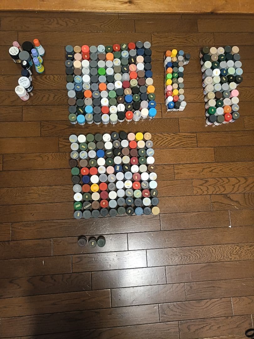 ミスターホビー　ミスターカラー　タミヤカラー　アクリル塗料　300個