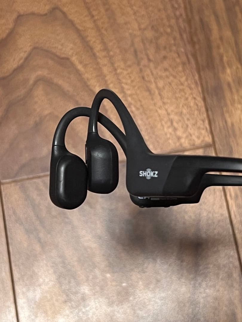 SHOKZ OPENRUN mini 骨伝導イヤホン 本体 付属品