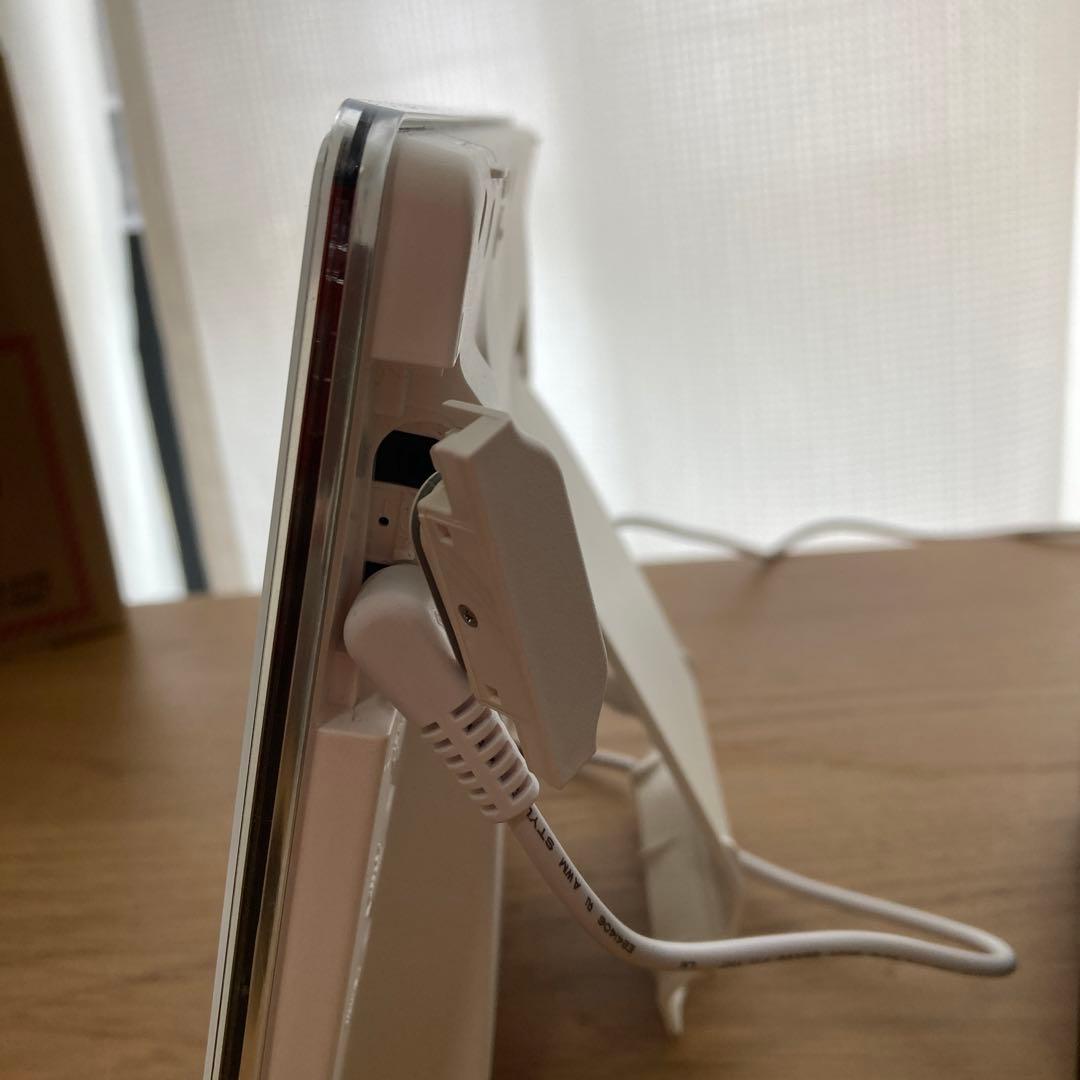 美品 Panasonic プライベートビエラ UN-10CE10-W ホワイト