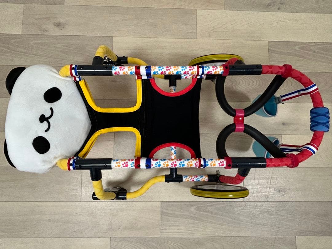 犬用車椅子、柴犬用4輪車、犬の車椅子