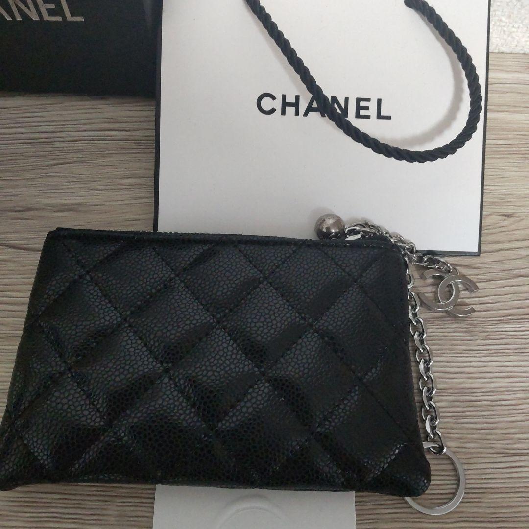 シャネルノベルティポーチ
