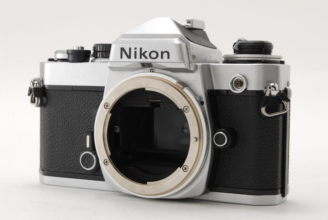 【良品】Nikon ニコン ボディ フィルムカメラ シルバー
