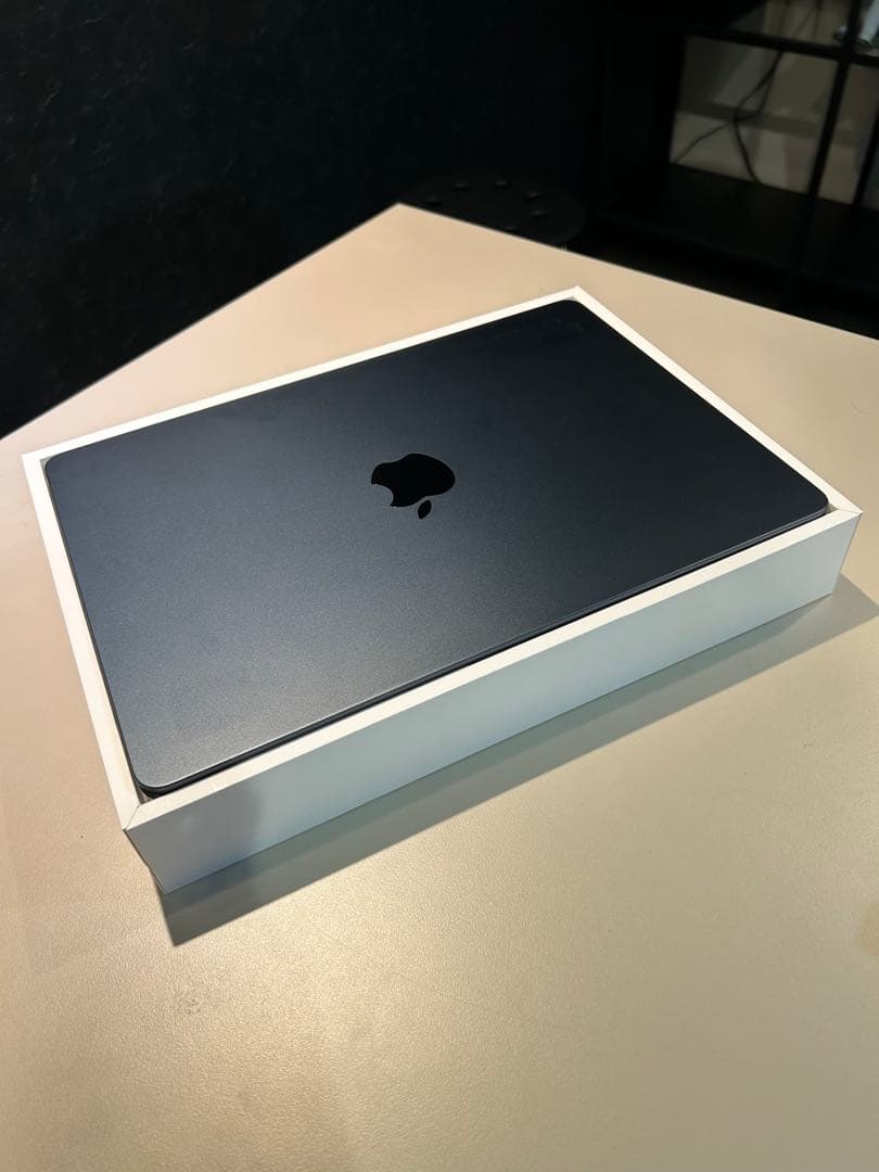 【早い者勝ち】MacBook Air M2 (2022)