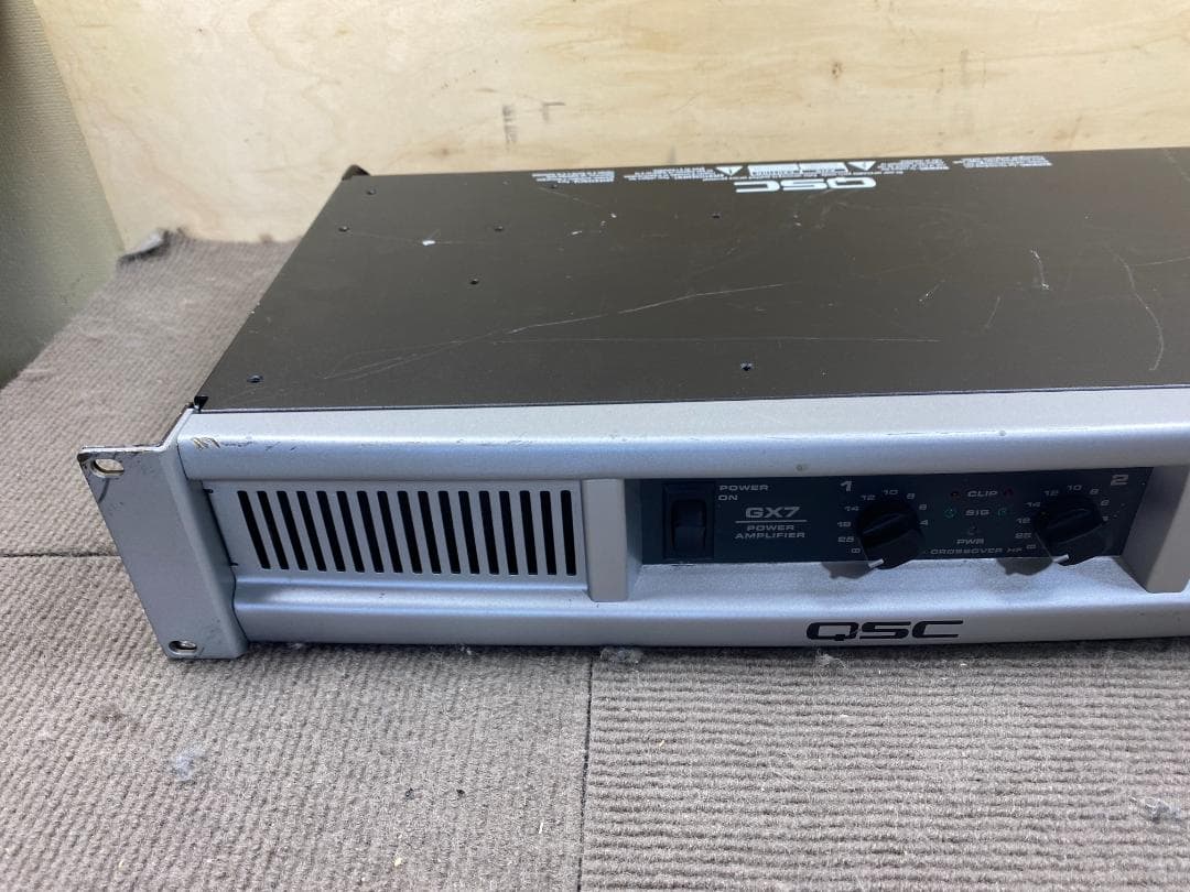 14 QSC GX7 パワーアンプ