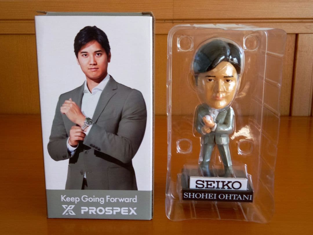 大谷翔平×SEIKO フィギュア エンジェルスの大谷くんとスーツの大谷くん