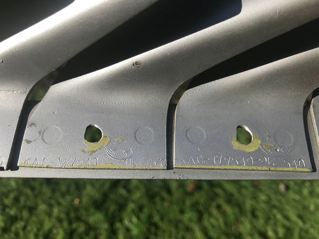 航空機 機体部品 T-33 コクピット下 ダクト