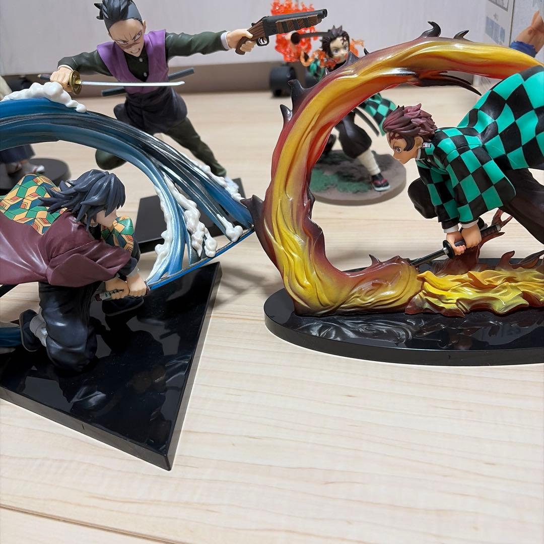 鬼滅の刃 一番くじ　折れぬ心と刃で進め　冨岡義勇フィギュア　竈門炭治郎　玄弥