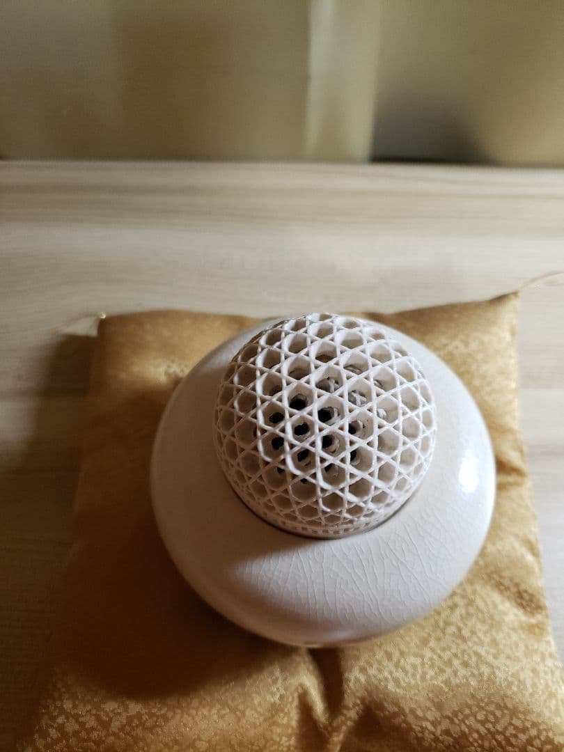 薩摩焼　白磁三足香炉　光石作